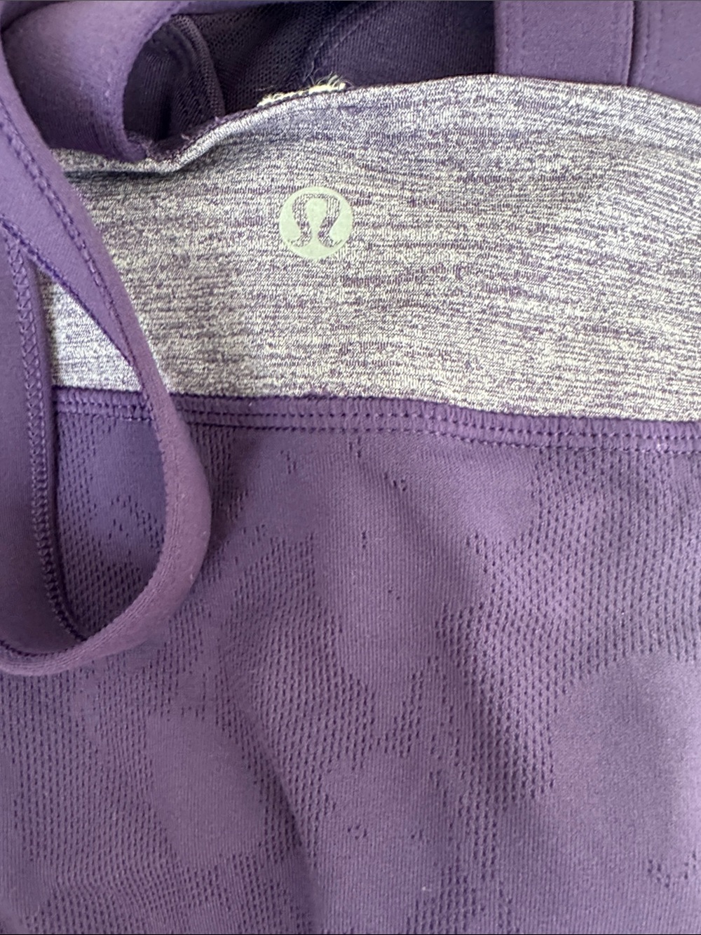 Lululemon Size 6 Purple Cross Back Built In Bra Yoga Tank Top Workout Athletic‎ - Picture 8 of 8